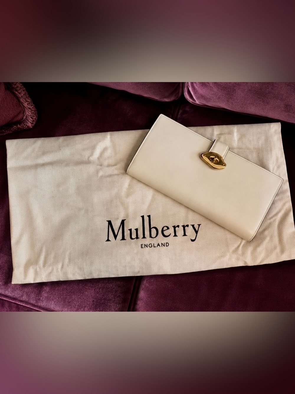 Mulberry Lana Long Bifold Wallet Chalk Leather Foundry Lock